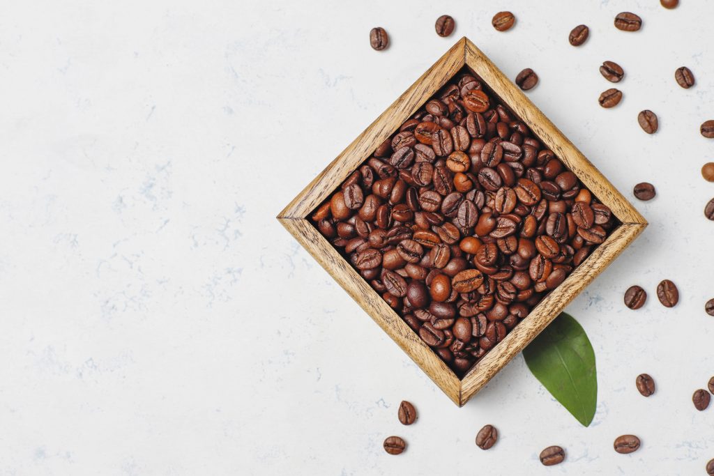Les grains de café : Comment choisir les meilleurs grains et les conserver pour une fraîcheur optimale